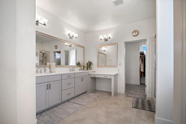 5667 Drifton Way, Sacramento, CA 95835