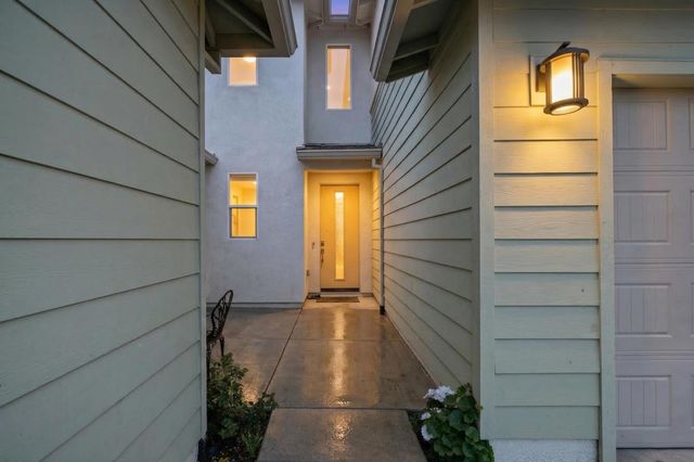 5667 Drifton Way, Sacramento, CA 95835