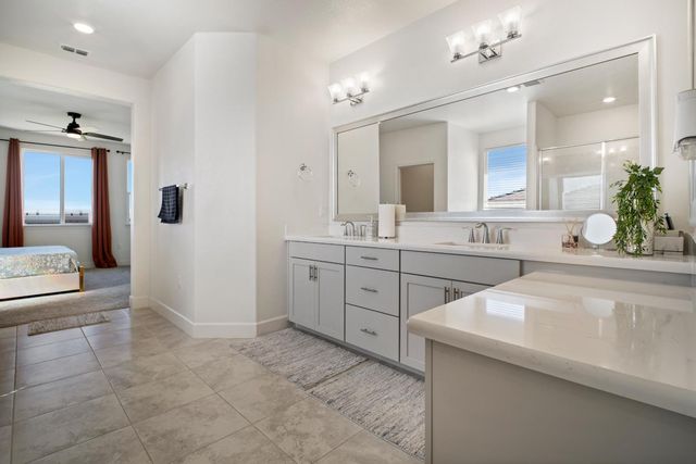 5667 Drifton Way, Sacramento, CA 95835