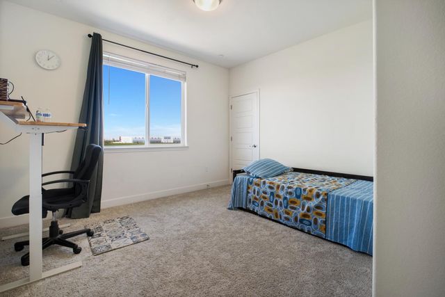 5667 Drifton Way, Sacramento, CA 95835