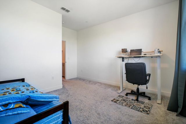 5667 Drifton Way, Sacramento, CA 95835