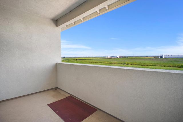 5667 Drifton Way, Sacramento, CA 95835