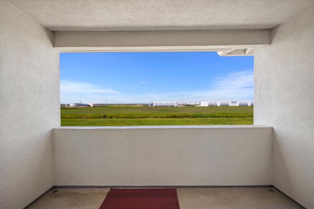 5667 Drifton Way, Sacramento, CA 95835