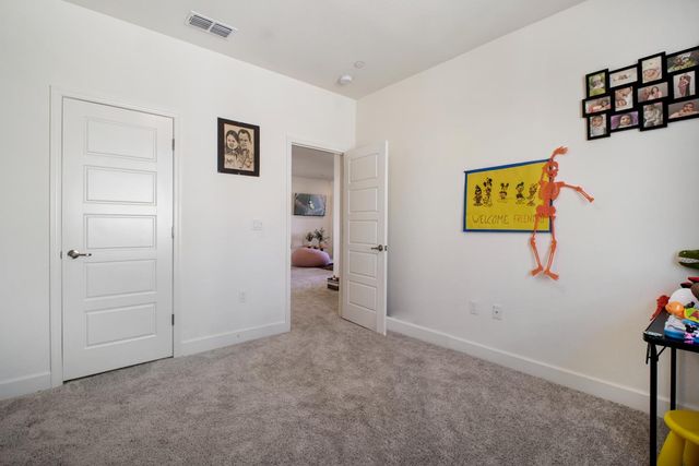 5667 Drifton Way, Sacramento, CA 95835