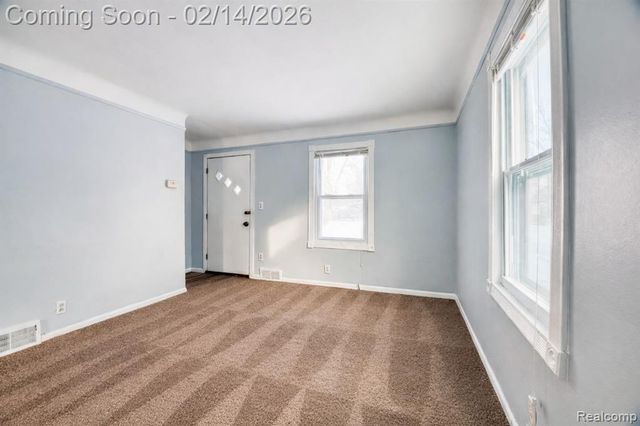 419 W Bernhard Avenue, Hazel Park, MI 48030