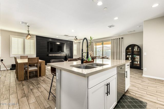 17355 W LARKSPUR Drive, Surprise, AZ 85388