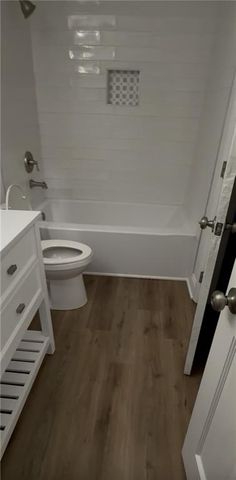 421 Warm Springs, Roswell, GA 30075