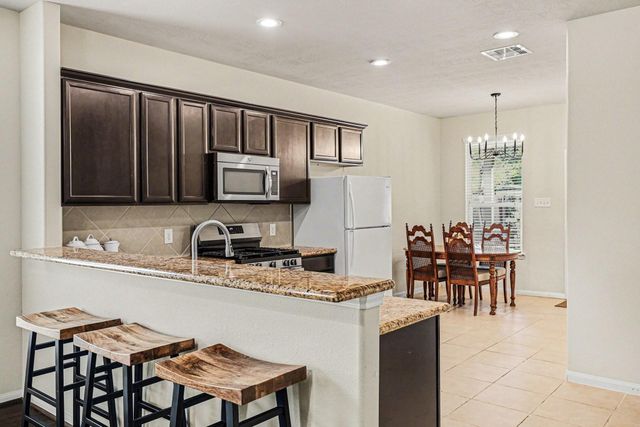 12027 Rockridge Falls Drive, Tomball, TX 77375