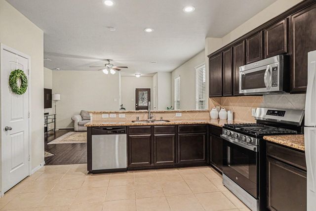 12027 Rockridge Falls Drive, Tomball, TX 77375