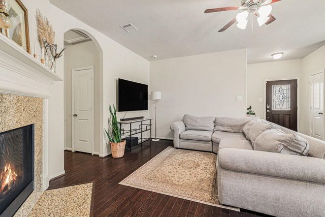 12027 Rockridge Falls Drive, Tomball, TX 77375