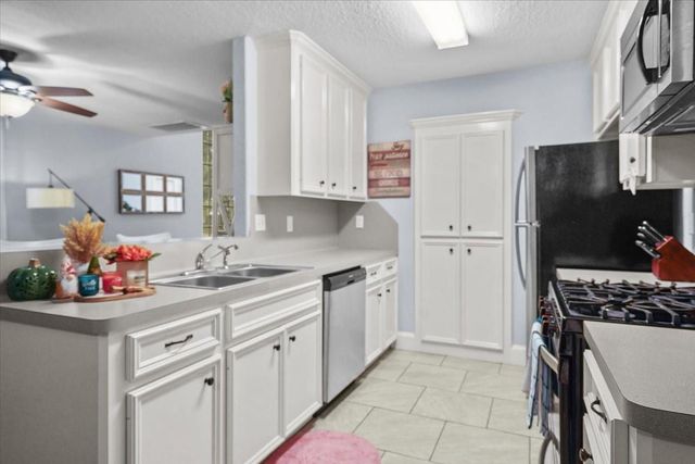 1414 Cypress Cove Street, La Porte, TX 77571