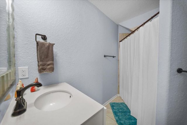 1414 Cypress Cove Street, La Porte, TX 77571