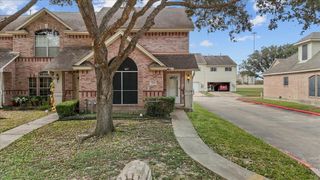 1414 Cypress Cove Street, La Porte, TX 77571