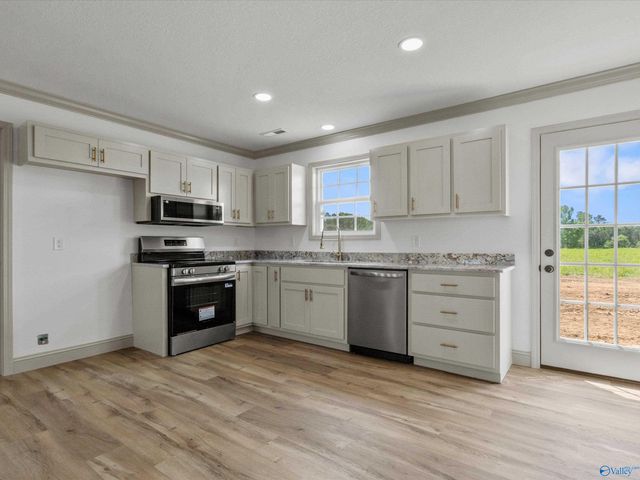 430 Cochran Avenue, Albertville, AL 35951