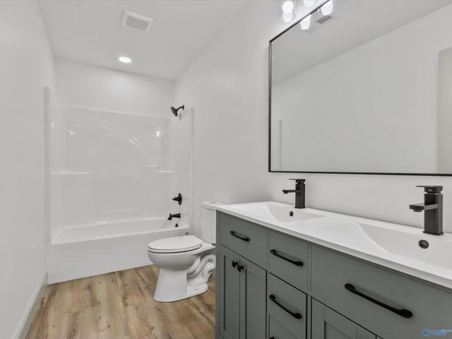 430 Cochran Avenue, Albertville, AL 35951