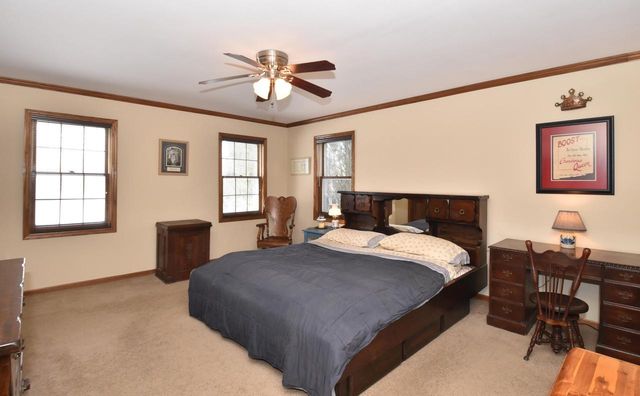 762 N Forest Ridge COURT, Summit, WI 53066