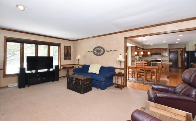 762 N Forest Ridge COURT, Summit, WI 53066