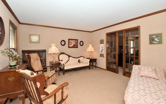 762 N Forest Ridge COURT, Summit, WI 53066