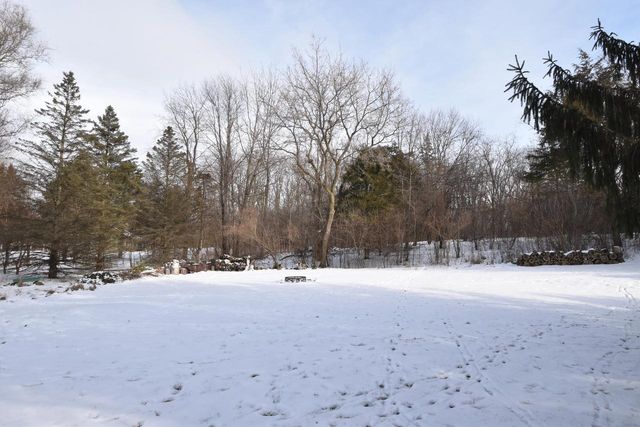 762 N Forest Ridge COURT, Summit, WI 53066
