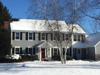 762 N Forest Ridge COURT, Summit, WI 53066