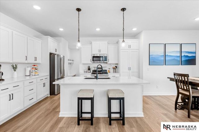 5307 Helwig Avenue, Papillion, NE 68133