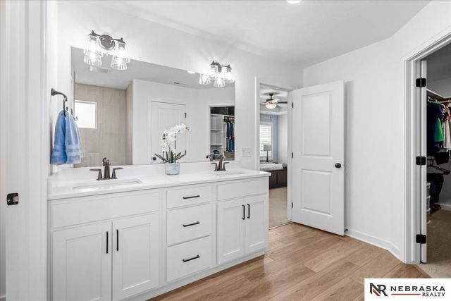5307 Helwig Avenue, Papillion, NE 68133