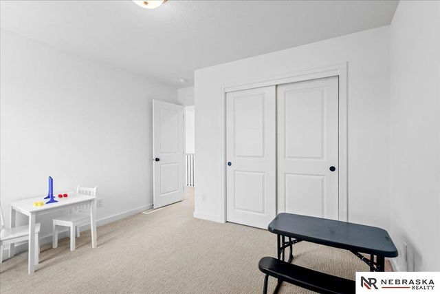 5307 Helwig Avenue, Papillion, NE 68133