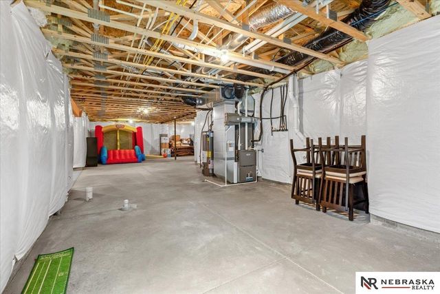 5307 Helwig Avenue, Papillion, NE 68133