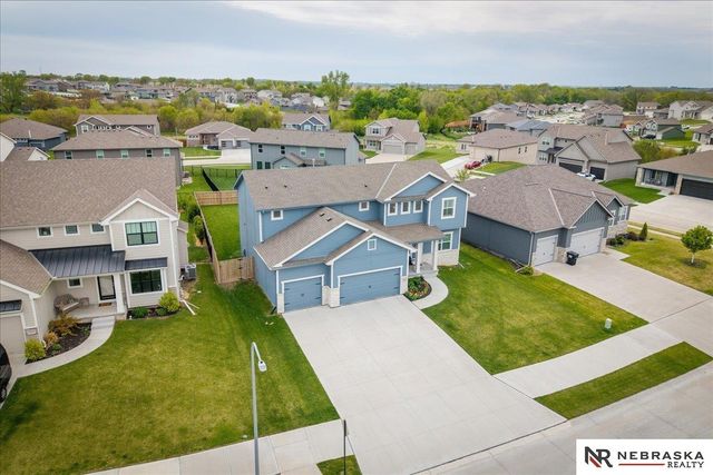 5307 Helwig Avenue, Papillion, NE 68133