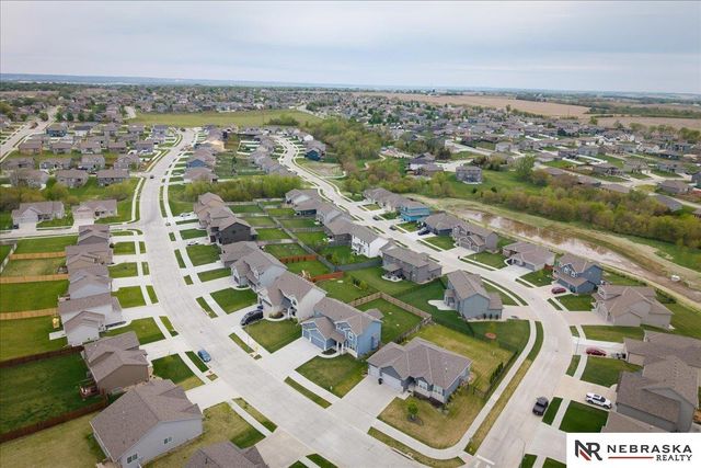 5307 Helwig Avenue, Papillion, NE 68133