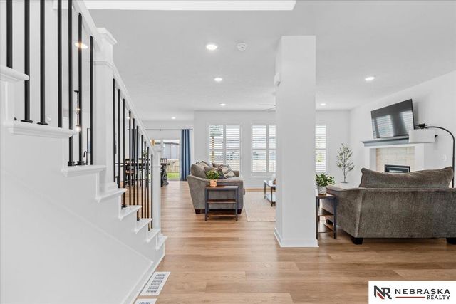 5307 Helwig Avenue, Papillion, NE 68133