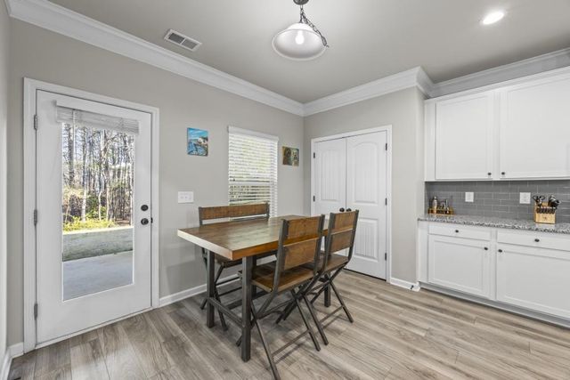 660 Country Ridge Drive, Hoschton, GA 30548