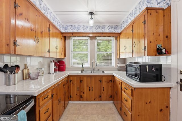115 S Broad Street, Bowman, GA 30624