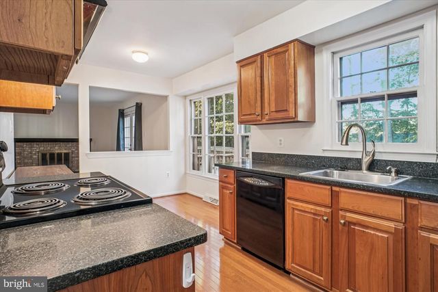 8918 PEORIA CT, Springfield, VA 22153