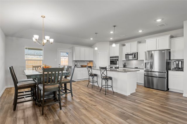 10761 Chesson Flats Drive, Waco, TX 76708