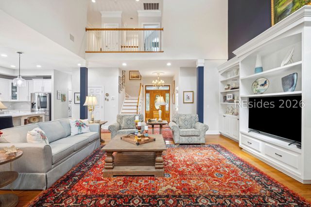 9 Summers Ln, Hilton Head Island, SC 29926