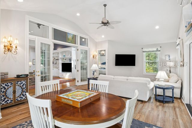 9 Summers Ln, Hilton Head Island, SC 29926