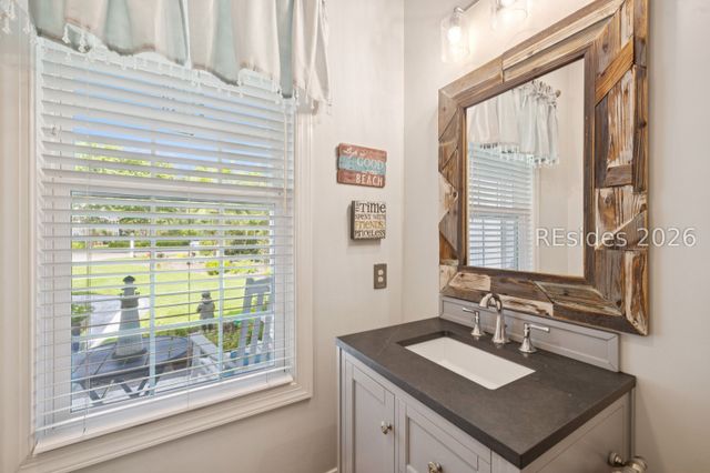 9 Summers Ln, Hilton Head Island, SC 29926