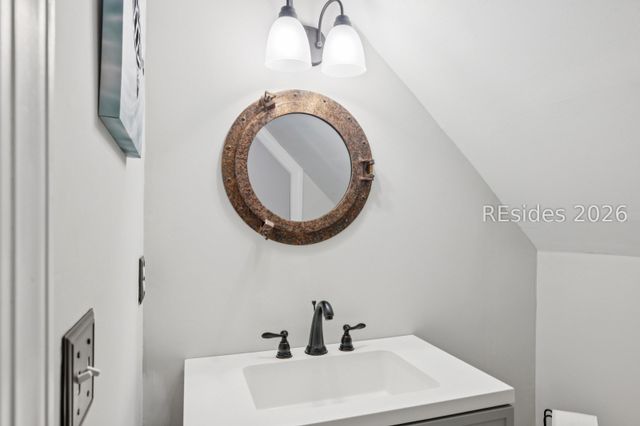 9 Summers Ln, Hilton Head Island, SC 29926