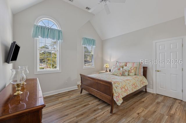 9 Summers Ln, Hilton Head Island, SC 29926