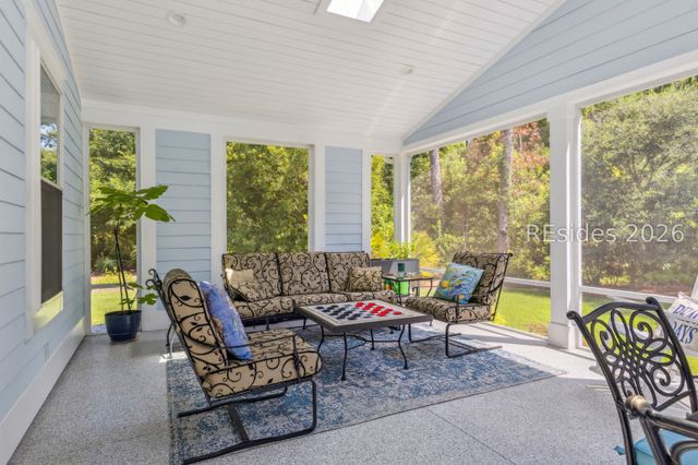 9 Summers Ln, Hilton Head Island, SC 29926