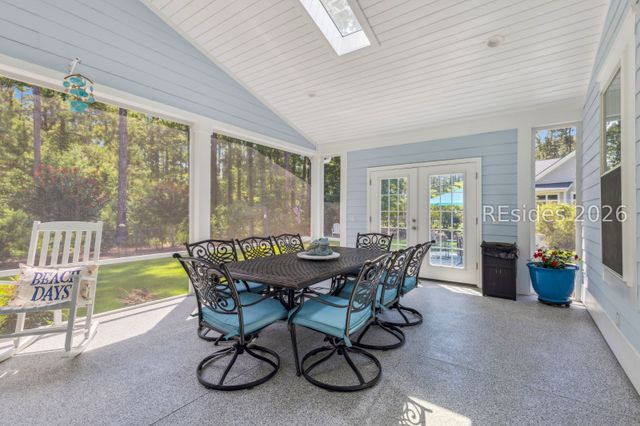 9 Summers Ln, Hilton Head Island, SC 29926