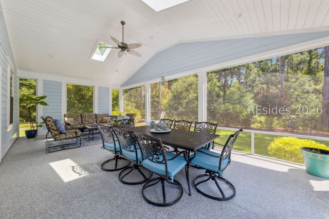 9 Summers Ln, Hilton Head Island, SC 29926