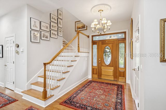 9 Summers Ln, Hilton Head Island, SC 29926