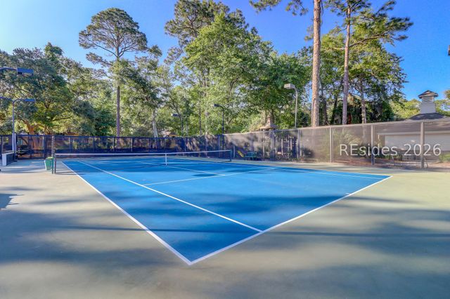 9 Summers Ln, Hilton Head Island, SC 29926
