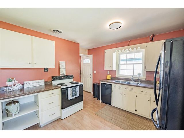 525 Bergen Avenue, Eau Claire, WI 54703