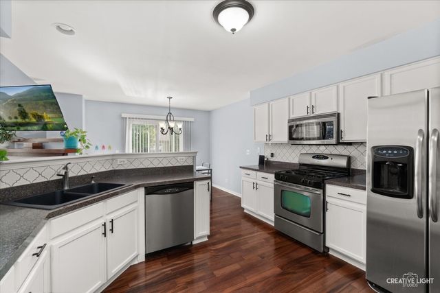343 Capitol Drive B, Sugar Grove, IL 60554