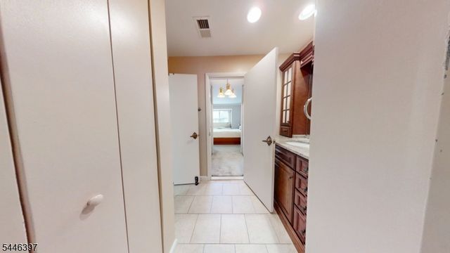 81 Chelsea Way, Bridgewater Twp., NJ 08807