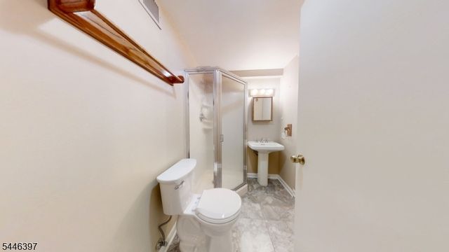 81 Chelsea Way, Bridgewater Twp., NJ 08807
