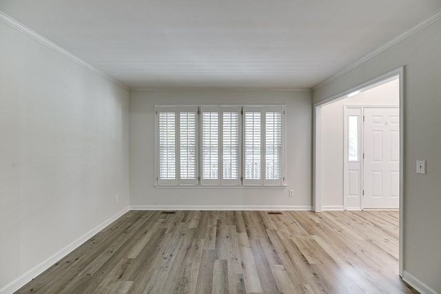 6655 Lake Run Drive, Flowery Branch, GA 30542